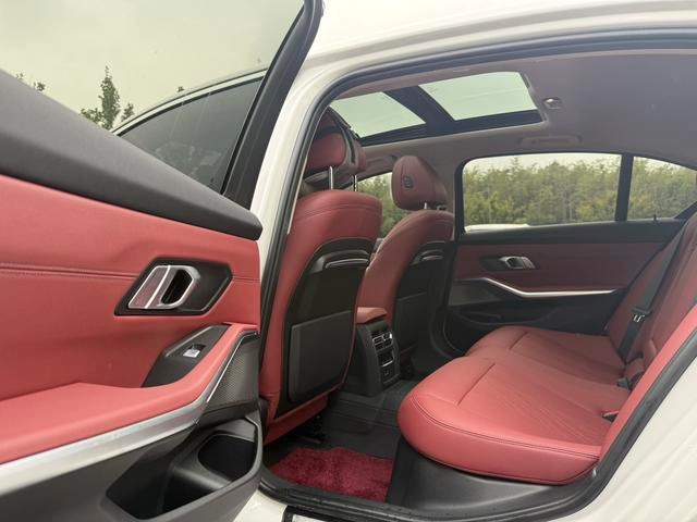 BMW 3 Series 2022 325Li M Sports suit exterior photo 5