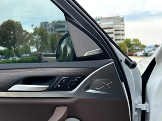 BMW X3 2022 xDrive30i Leading Type M Obsidian Night Suit interior photo 11