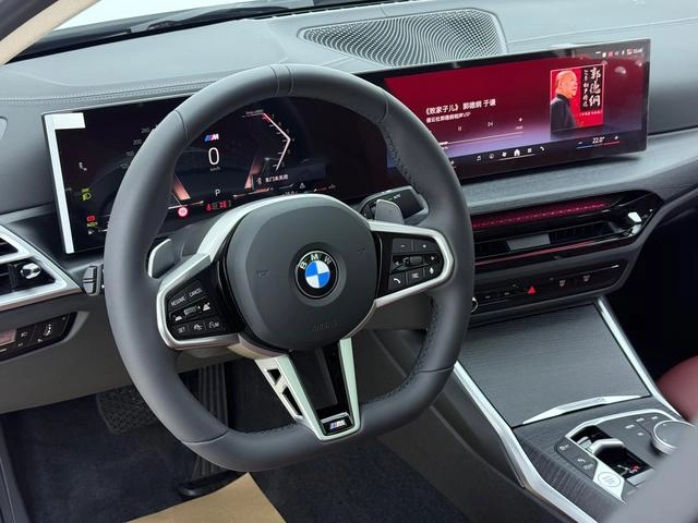 BMW 3 Series 2025 325Li M Conjunto deportivo exterior foto 4