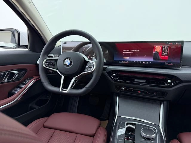 BMW 3 Series 2025 325Li M Conjunto deportivo exterior foto 9