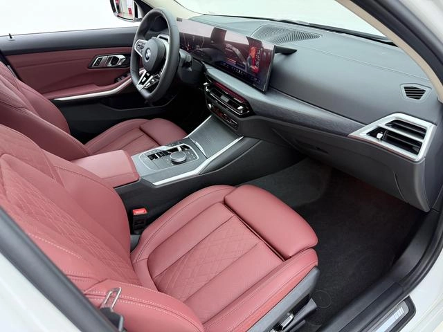 BMW 3 Series 2025 325Li M Conjunto deportivo interior foto 14