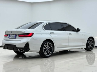 BMW 3 Series 2025 325Li M Conjunto deportivo interior foto 16