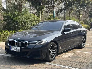 BMW 5 Series 2022 Second change 525Li M Sports suit
