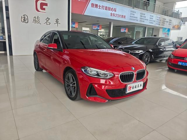 BMW 1 Series 2021 Restyling 120i M Sports version exterior photo 2