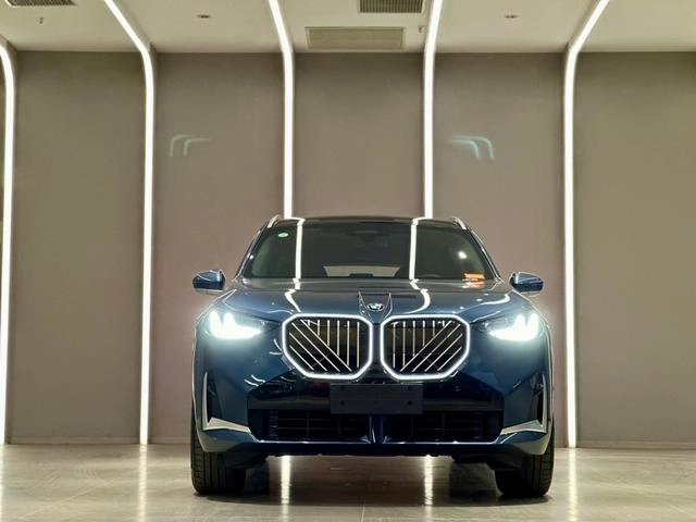 BMW X3 2025 xDrive30L Premium Class M Sports suit exterior photo 2