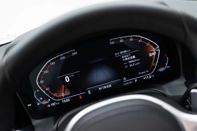 BMW 4 Series 2022 425i M Sports Night Suit interior photo 19