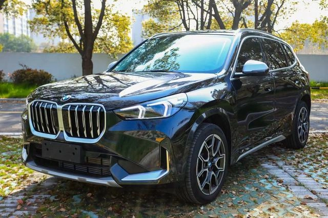 BMW X1 2025 sDrive25Li X Design Suit exterior photo 1 BMW X1 2025 sDrive25Li X Design Suit exterior photo 1