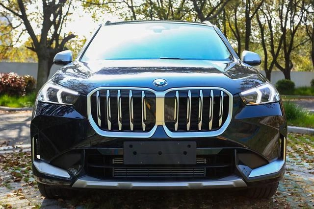 BMW X1 2025 sDrive25Li X Design Suit exterior photo 2 BMW X1 2025 sDrive25Li X Design Suit exterior photo 2