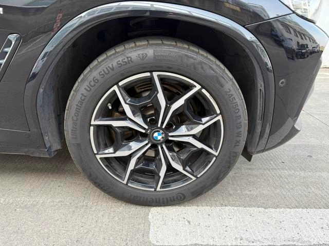 BMW X4 2022 xDrive 25i M Sports suit interior photo 10