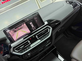 BMW X3 2022 xDrive25i M Sports suit interior photo 10