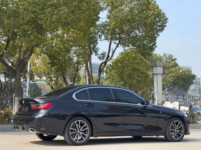 BMW 3 Series 2025 325Li M Sports suit exterior photo 7