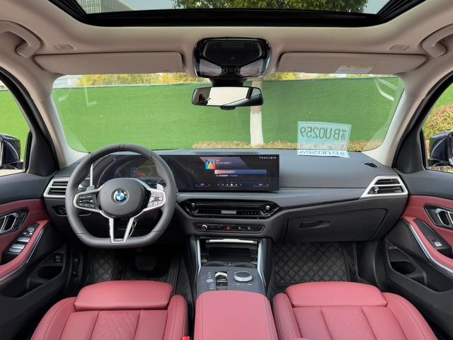 BMW 3 Series 2025 325Li M Sports suit interior photo 15