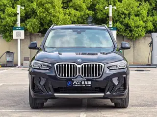 BMW X3 2022 xDrive25i M Conjunto deportivo exterior foto 2
