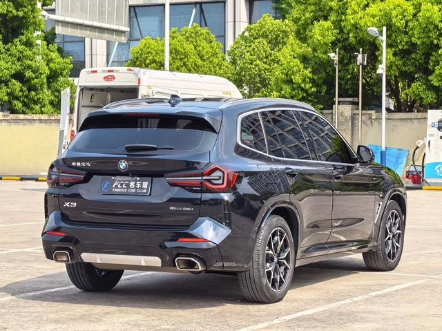 BMW X3 2022 xDrive25i M Conjunto deportivo exterior foto 5