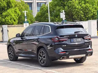 BMW X3 2022 xDrive25i M Conjunto deportivo exterior foto 6