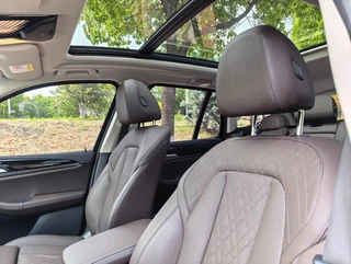 BMW X3 2022 xDrive25i M Conjunto deportivo interior foto 14