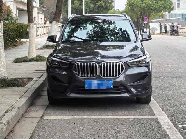 BMW X1 2022 sDrive25Li Leading Type exterior photo 2 BMW X1 2022 sDrive25Li Leading Type exterior photo 2