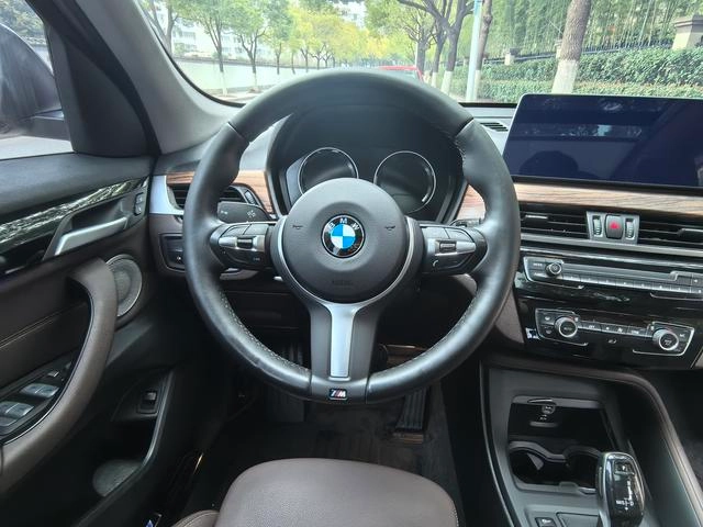 BMW X1 2022 sDrive25Li Leading Type interior photo 9 BMW X1 2022 sDrive25Li Leading Type interior photo 9