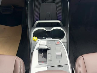 BMW X1 2025 sDrive25Li X Design Suit interior photo 18