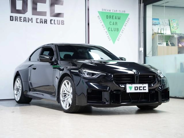 BMW M2 2024 M2 Coupe interior photo 17