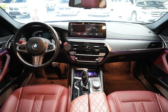 BMW 5 Series 2022 Restyling 530Li Leading Type M Sports suit interior photo 14