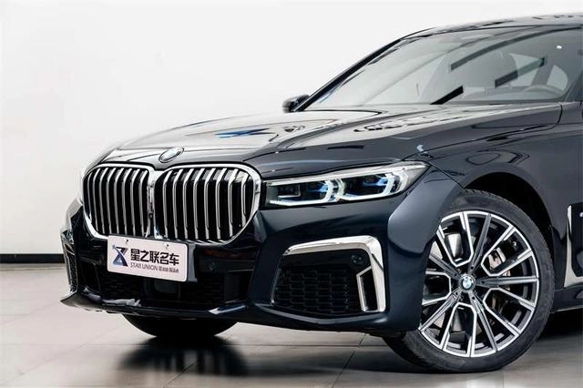 BMW 7 Series 2019 Restyling 750Li xDrive V8 M Sports suit exterior photo 3