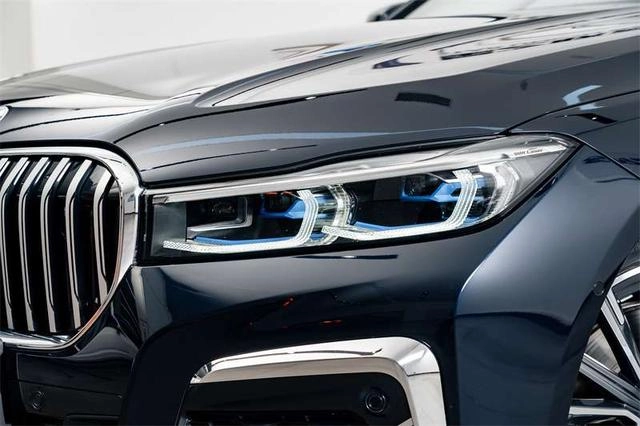 BMW 7 Series 2019 Restyling 750Li xDrive V8 M Sports suit exterior photo 4