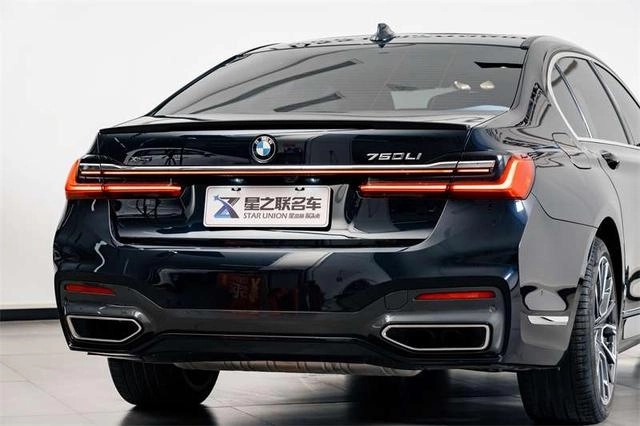 BMW 7 Series 2019 Restyling 750Li xDrive V8 M Sports suit exterior photo 8