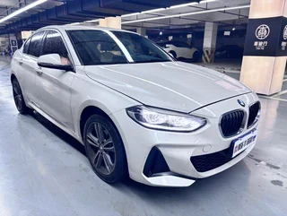 BMW 1 Series 2021 120i M Sports version exterior photo 2