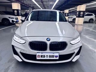 BMW 1 Series 2021 120i M Sports version exterior photo 3