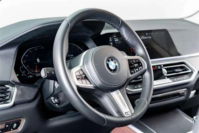 BMW X5 2021 Mise à jour xDrive30i M Ensemble de sport extérieur photo 10