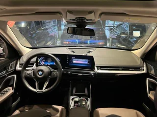 BMW X1 2023 sDrive25Li X Design Suit exterior photo 7