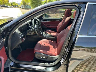 BMW 5 Series 2022 Segundo cambio 525Li Traje de lujo interior foto 13 BMW 5 Series 2022 Segundo cambio 525Li Traje de lujo interior foto 13