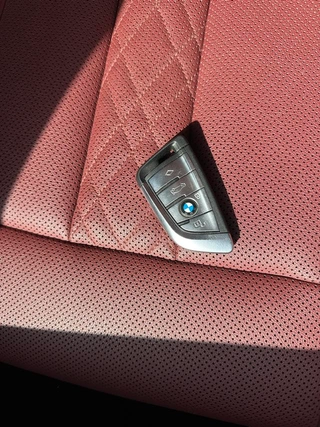 BMW 5 Series 2022 Segundo cambio 525Li Traje de lujo interior foto 19 BMW 5 Series 2022 Segundo cambio 525Li Traje de lujo interior foto 19