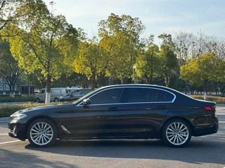 BMW 5 Series 2021 530Li Premium Class Luxury Set exterior photo 4
