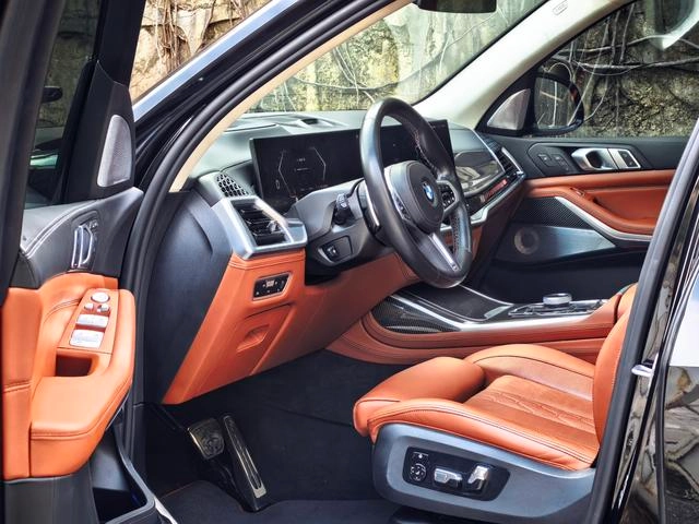 BMW X7 2023 xDrive M60i exterior photo 4
