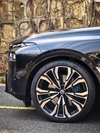 BMW X7 2023 xDrive M60i interior photo 13