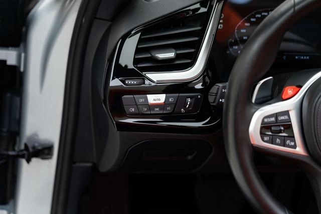 BMW Z4 2022 sDrive 25i M Sports Night Suit interior photo 16