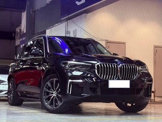 BMW X5 2022 Restyling xDrive 30Li M Sports suit exterior photo 2