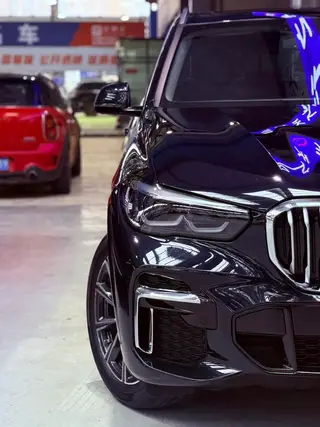 BMW X5 2022 Restyling xDrive 30Li M Sports suit exterior photo 3