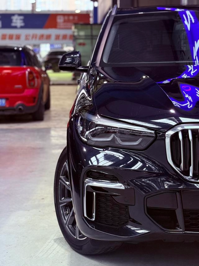 BMW X5 2022 Restyling xDrive 30Li M Sports suit exterior photo 3