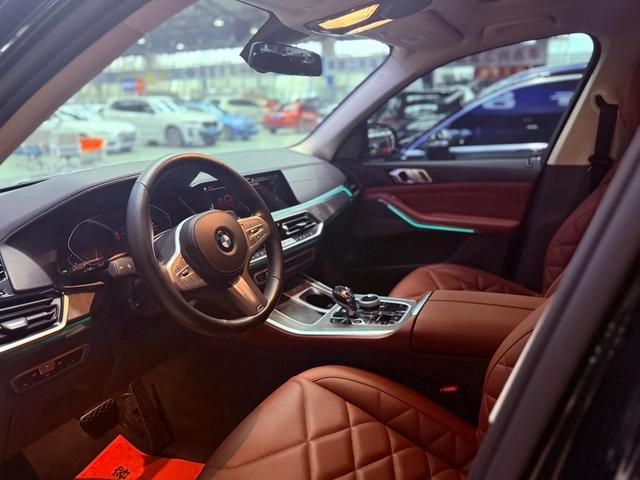 BMW X5 2022 Restyling xDrive 30Li M Sports suit exterior photo 5