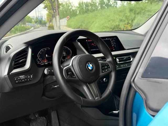 BMW 2 Series 2021 225i Coupé à quatre portes M Ensemble de sport extérieur photo 4 BMW 2 Series 2021 225i Coupé à quatre portes M Ensemble de sport extérieur photo 4