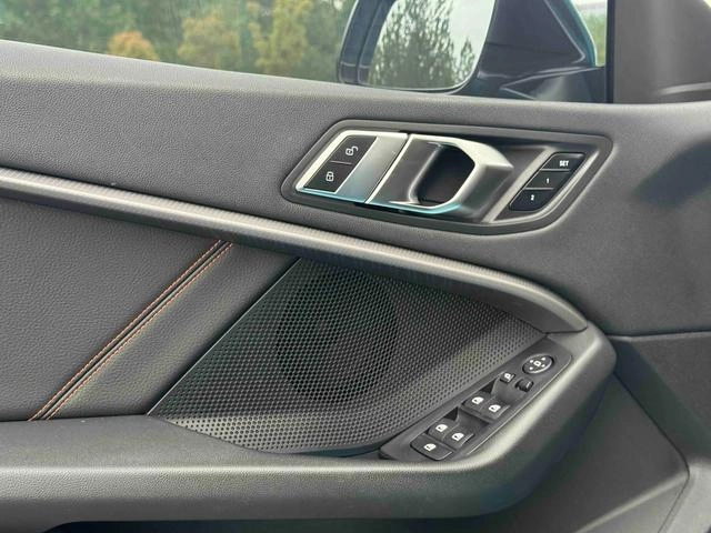 BMW 2 Series 2021 225i Coupé à quatre portes M Ensemble de sport intérieur photo 8 BMW 2 Series 2021 225i Coupé à quatre portes M Ensemble de sport intérieur photo 8