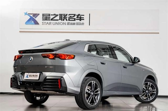 BMW X2 2024 sDrive25i M Conjunto deportivo exterior foto 7 BMW X2 2024 sDrive25i M Conjunto deportivo exterior foto 7