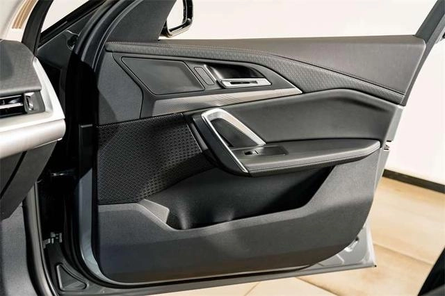 BMW X2 2024 sDrive25i M Conjunto deportivo interior foto 16 BMW X2 2024 sDrive25i M Conjunto deportivo interior foto 16