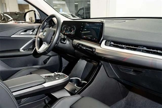 BMW X2 2024 sDrive25i M Conjunto deportivo interior foto 18 BMW X2 2024 sDrive25i M Conjunto deportivo interior foto 18