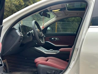 BMW 3 Series 2025 325Li M Sports suit exterior photo 8
