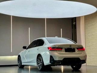 BMW 3 Series 2023 325Li M Conjunto deportivo exterior foto 4 BMW 3 Series 2023 325Li M Conjunto deportivo exterior foto 4