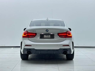 BMW 1 Series 2021 Restyling 125i M Sports Obsidian Night Edition interior photo 10